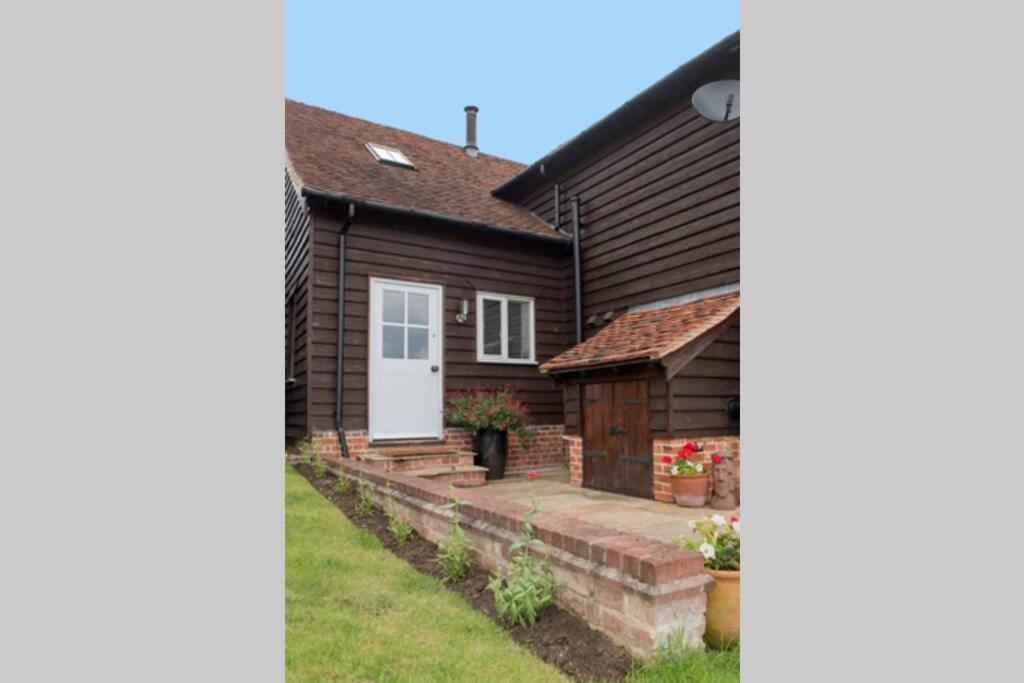 Immaculate Barn Annexe Close To Stansted Airport غريت دنمو المظهر الخارجي الصورة