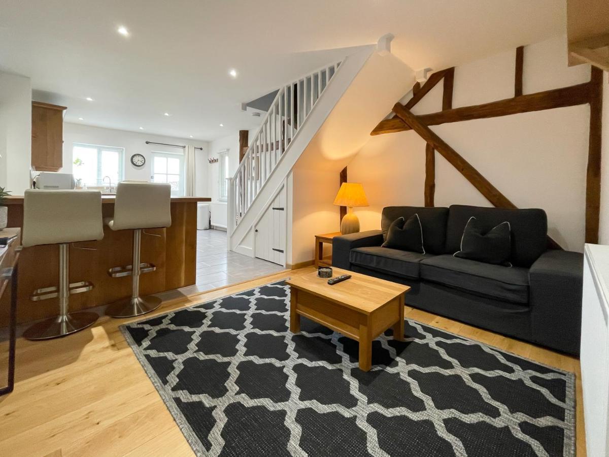 Immaculate Barn Annexe Close To Stansted Airport غريت دنمو المظهر الخارجي الصورة